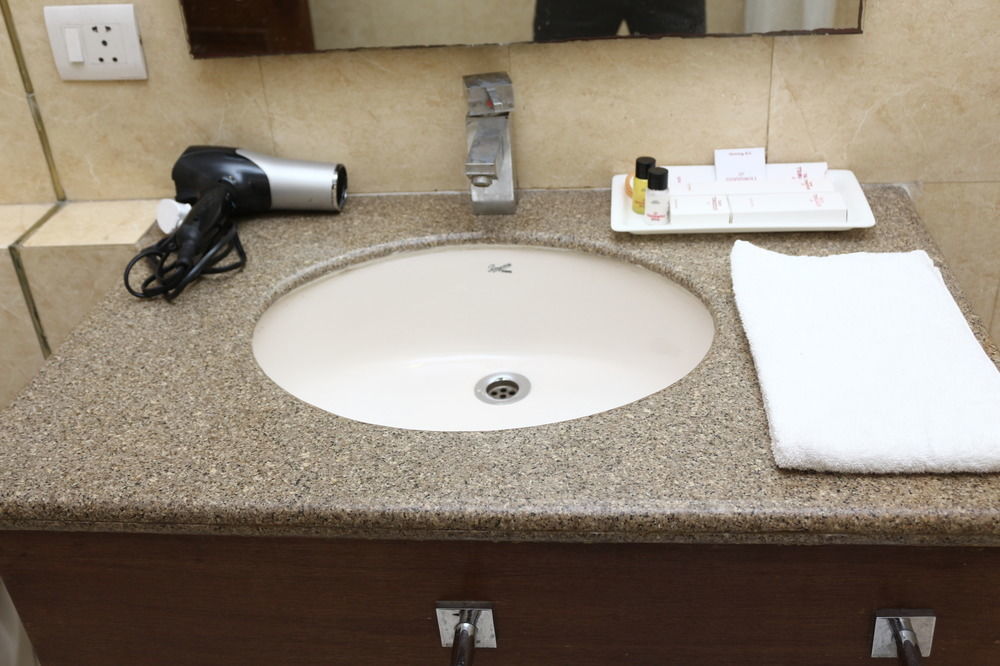 Fabhotel Goodwill Gk 1 Нью-Дели Экстерьер фото